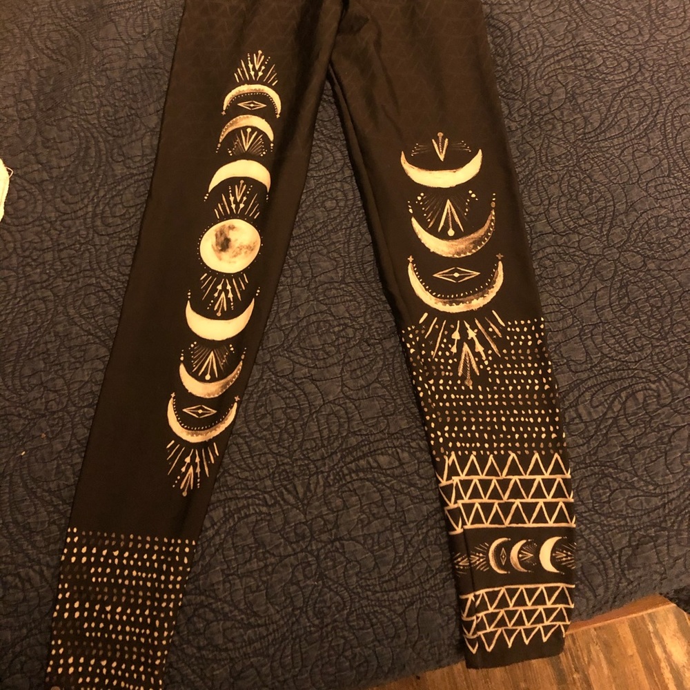 Onzie Las Lunas leggings